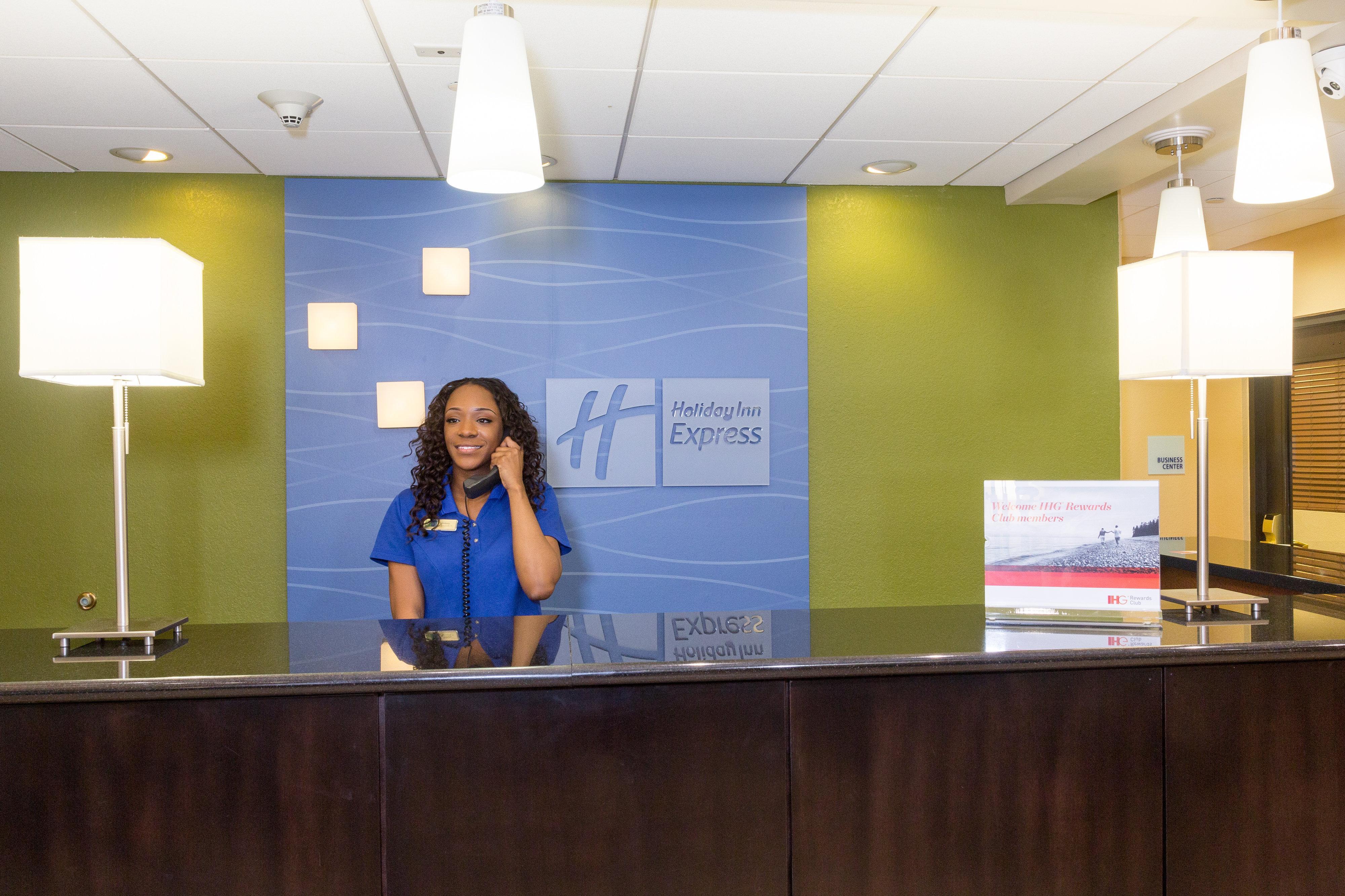 Holiday Inn Express Hotel & Suites Jacksonville Airport By Ihg Exterior foto