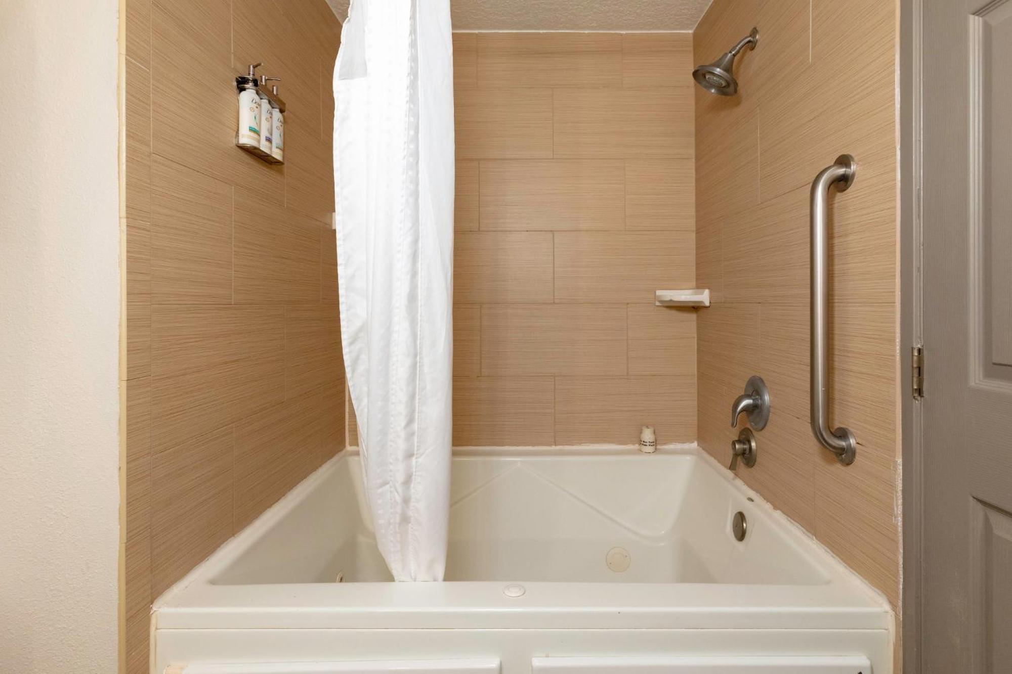 Holiday Inn Express Hotel & Suites Jacksonville Airport By Ihg Exterior foto