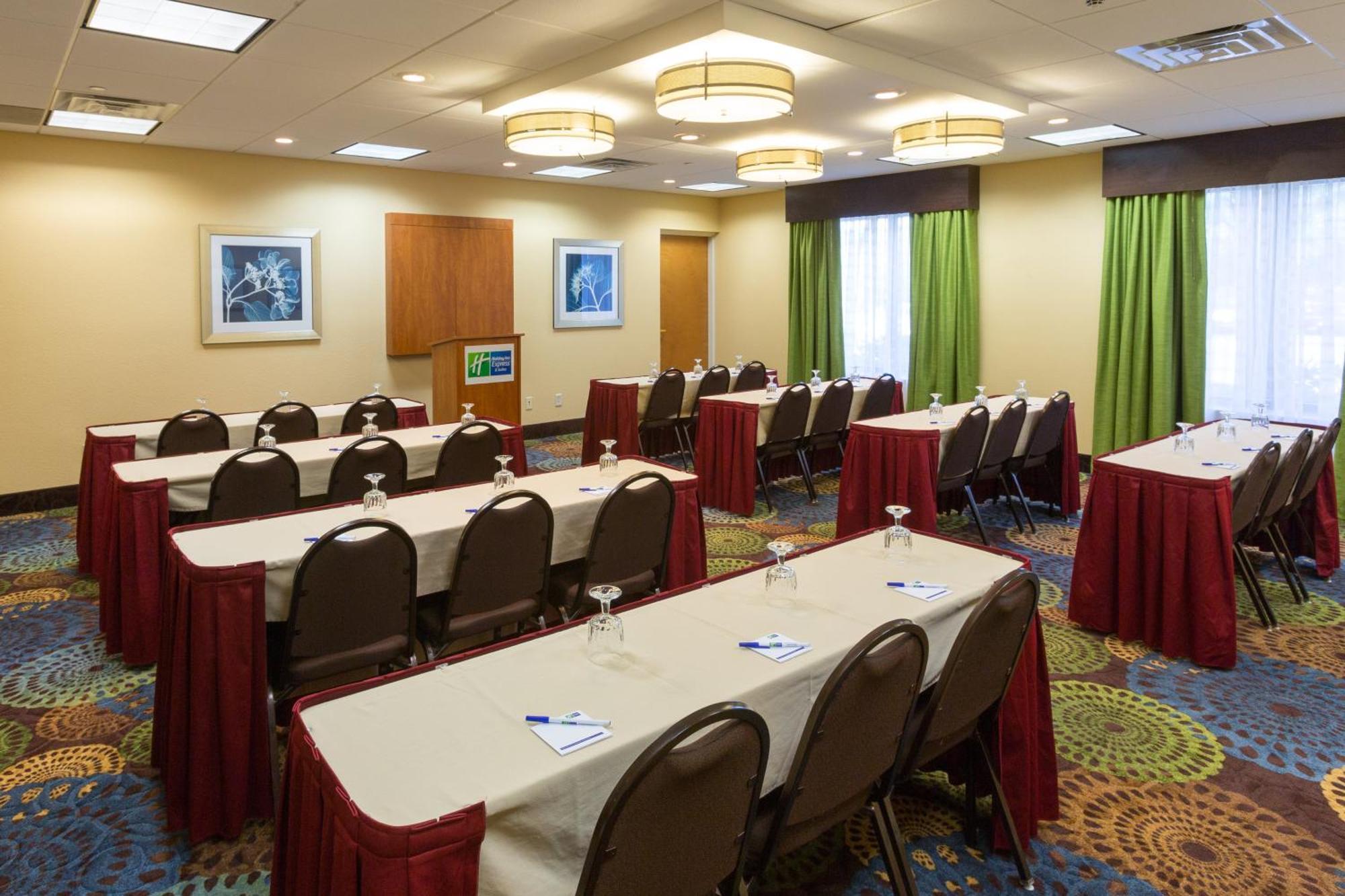 Holiday Inn Express Hotel & Suites Jacksonville Airport By Ihg Exterior foto