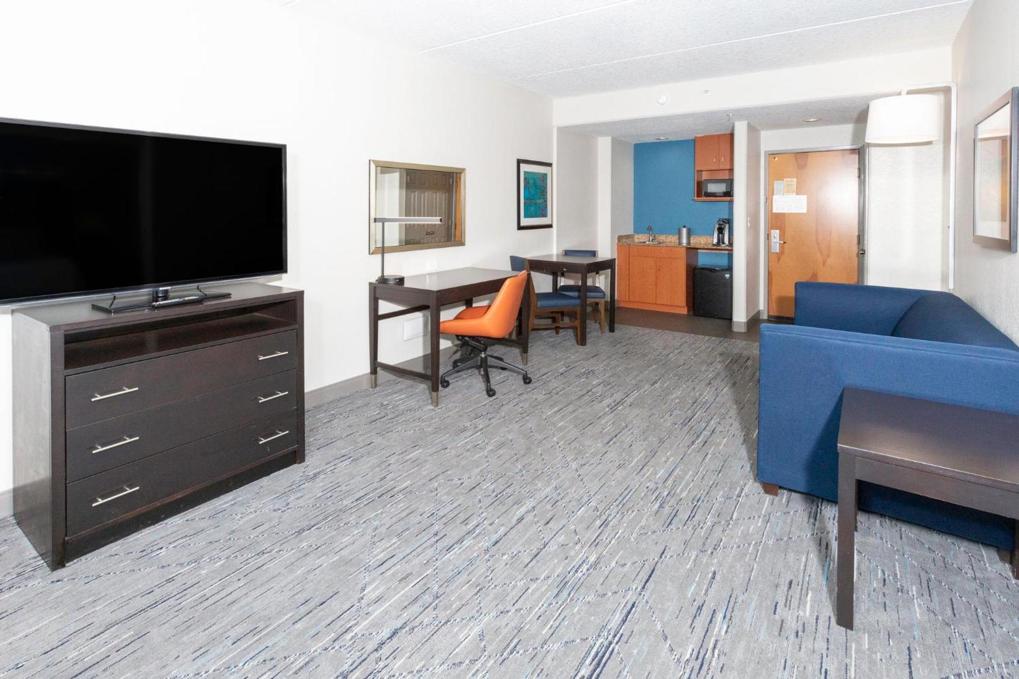 Holiday Inn Express Hotel & Suites Jacksonville Airport By Ihg Exterior foto