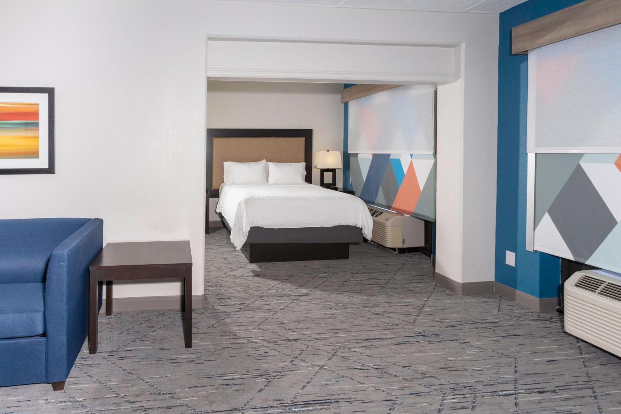 Holiday Inn Express Hotel & Suites Jacksonville Airport By Ihg Exterior foto